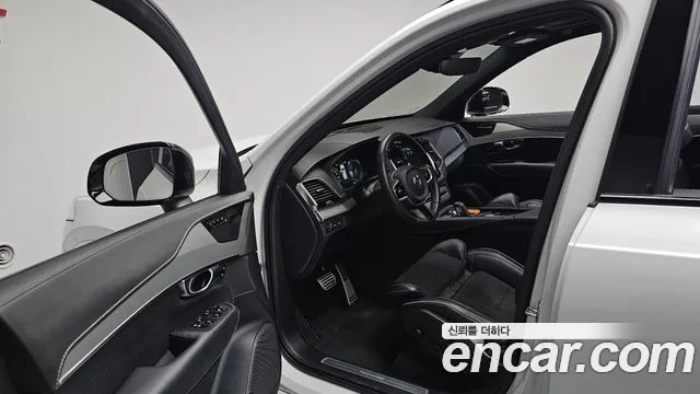 Volvo XC90 2020 thumb 9