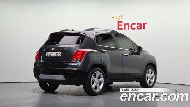 ChevroletGMDaewoo Tracker 2015 thumb 2
