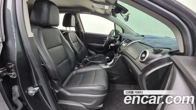 ChevroletGMDaewoo Tracker 2015 thumb 10