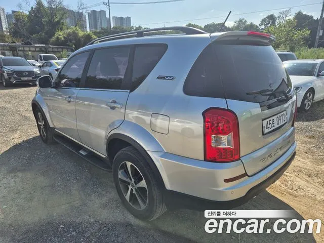KG_Mobility_Ssangyong Rexton 2016 thumb 3