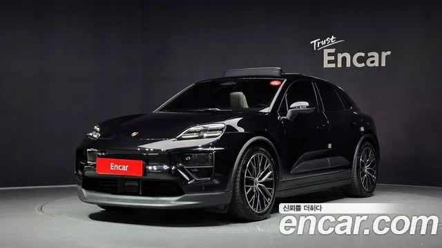 Porsche Macan 2025 thumb 11