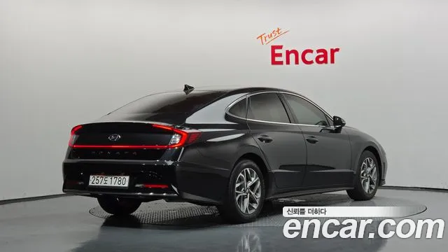 Hyundai Sonata 2022 thumb 2