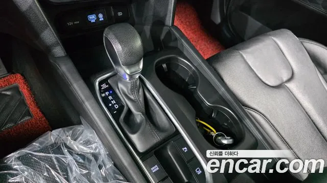 Hyundai Santa Fe 2018 thumb 9