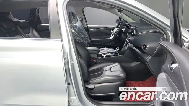 Hyundai Santa Fe 2018 thumb 11