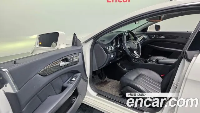 Mercedes-Benz CLS-Class 2016 thumb 9
