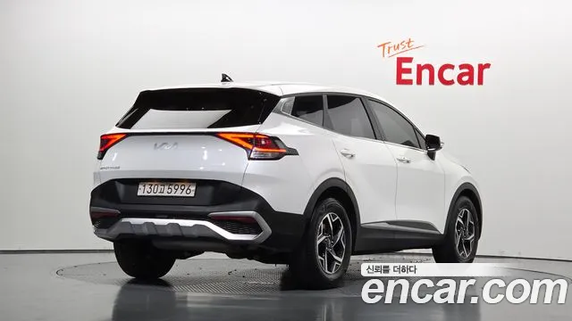 Kia Sportage 2022 thumb 2