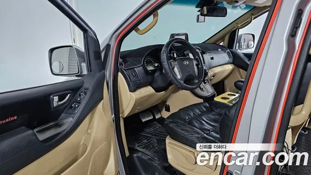 Hyundai Starex 2010 thumb 10