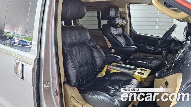 Hyundai Starex 2010 thumb 11