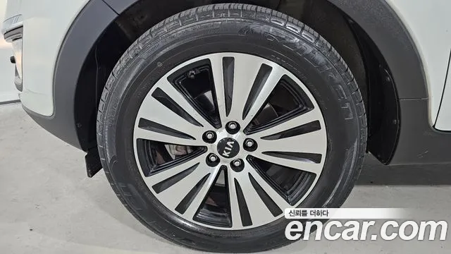 Kia Sportage 2015 thumb 5