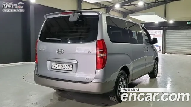 Hyundai Starex 2016 thumb 2