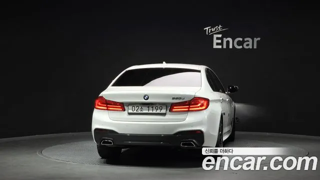 BMW 5-Series 2017 thumb 4