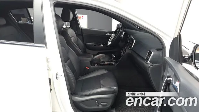 Kia Sportage 2018 thumb 11