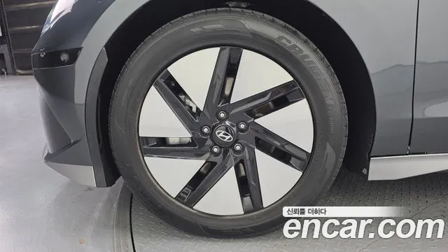 Hyundai IONIQ 6 2023 thumb 5