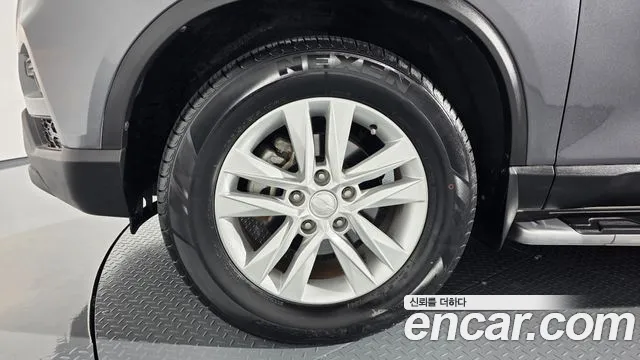 KG_Mobility_Ssangyong Rexton 2019 thumb 4