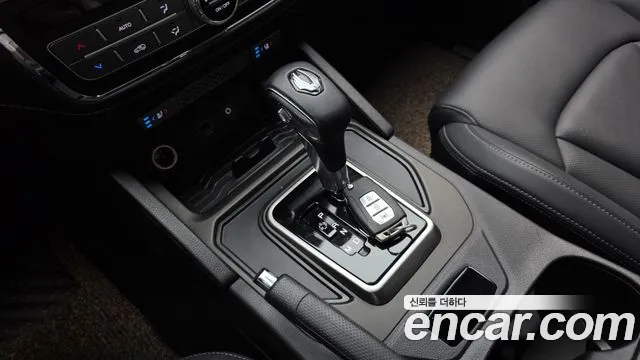 KG_Mobility_Ssangyong Rexton 2019 thumb 8