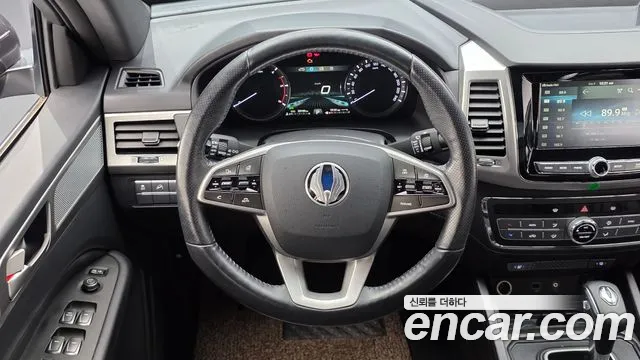 KG_Mobility_Ssangyong Rexton 2019 thumb 12