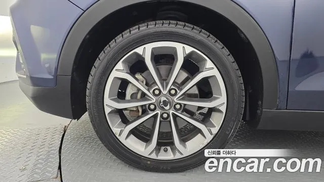 KG_Mobility_Ssangyong TIBOLI 2018 thumb 5