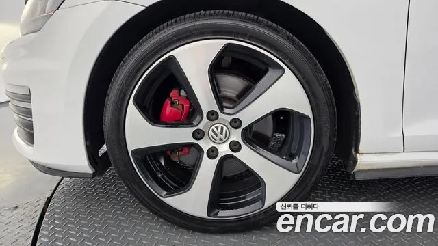 Volkswagen Golf Sportsvan 2016 thumb 5