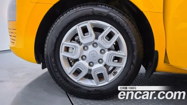 Hyundai Staria 2022 thumb 5