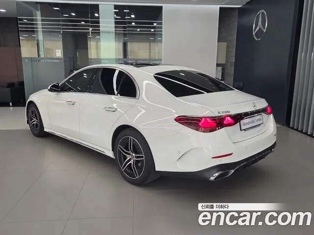 Mercedes-Benz E-Класс 2025 thumb 2