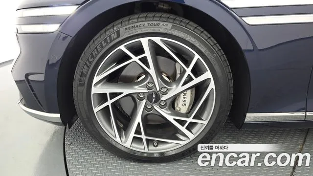 Genesis G90 2022 thumb 5