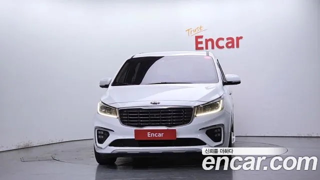 Kia Carnival 2018 thumb 3