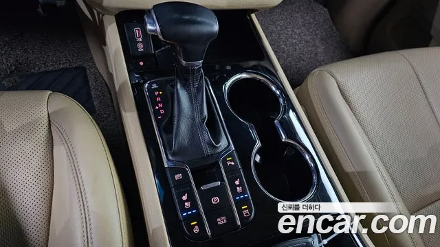 Kia Carnival 2018 thumb 9