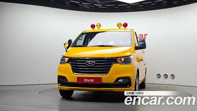 Hyundai Starex 2019 thumb 3