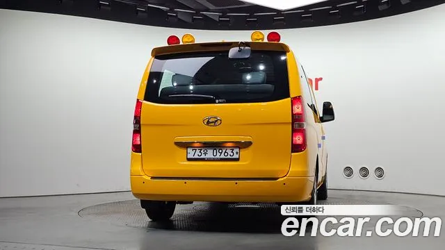 Hyundai Starex 2019 thumb 4