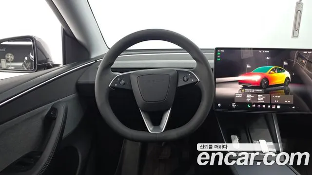 Tesla Model Y 2025 thumb 11