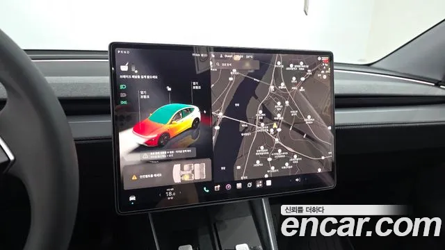 Tesla Model Y 2025 thumb 12
