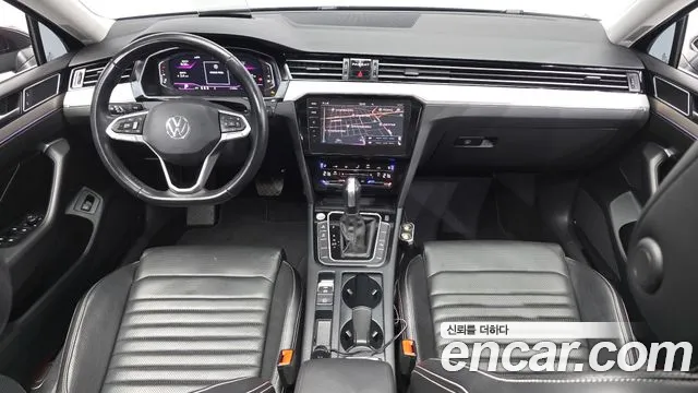 Volkswagen Passat (North America and China) 2022 thumb 6
