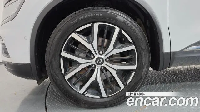 Renault-KoreaSamsung Koleos 2019 thumb 5
