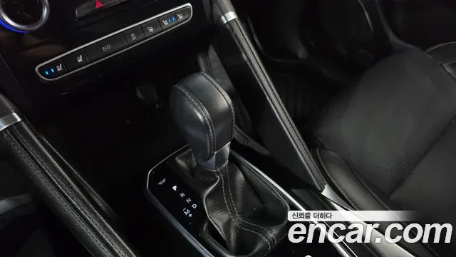 Renault-KoreaSamsung Koleos 2019 thumb 9