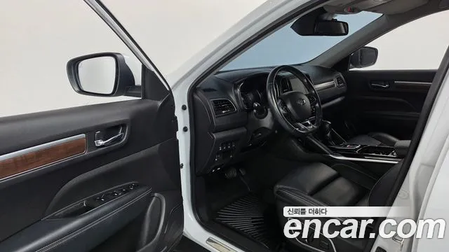 Renault-KoreaSamsung Koleos 2019 thumb 10