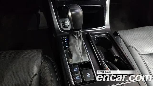 Hyundai Grandeur 2017 thumb 9