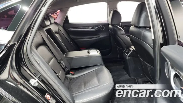 Hyundai Grandeur 2017 thumb 11