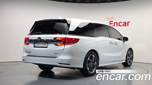 Honda Odyssey 2022 thumb 2
