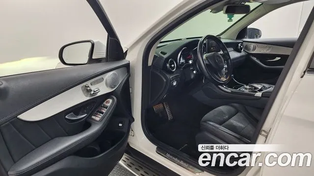 Mercedes-Benz GLC 2019 thumb 10