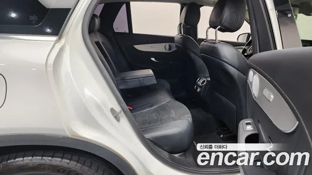 Mercedes-Benz GLC 2019 thumb 11