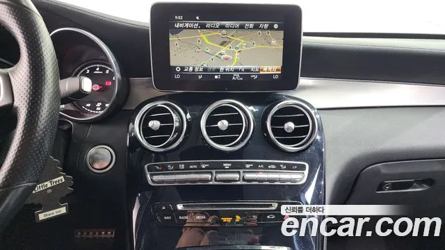 Mercedes-Benz GLC 2019 thumb 12