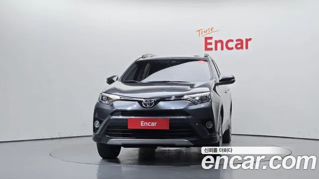 Toyota RAV4 2018 thumb 3