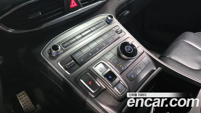 Hyundai Santa Fe 2020 thumb 8