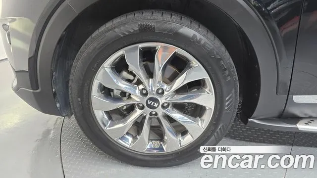 Kia Sorento 2018 thumb 5