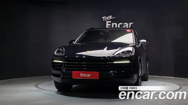 Porsche Cayenne 2019 thumb 3