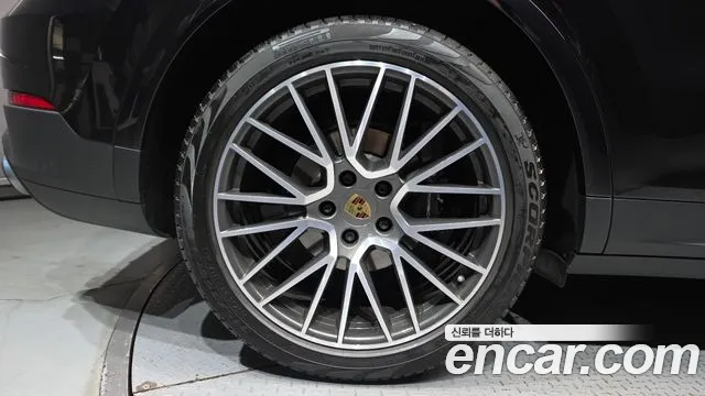Porsche Cayenne 2019 thumb 5