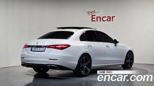 Mercedes-Benz C-Класс 2024 thumb 2