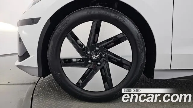 Hyundai IONIQ 6 2024 thumb 4