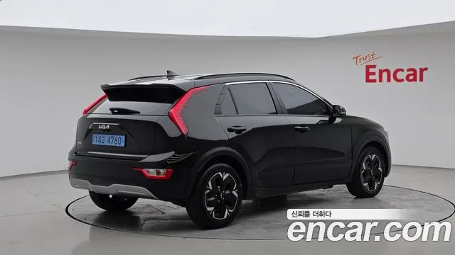 Kia Niro 2022 thumb 2