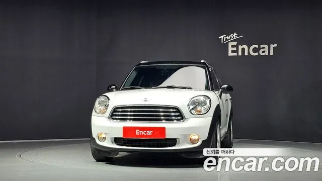 MINI Countryman 2012 thumb 3